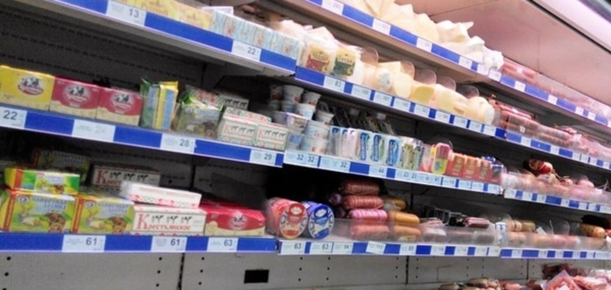 Донеччани скаржаться на жахливі ціни і якість продуктів із Росії: фоторепортаж