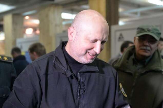 Російський режим у всьому копіює Гітлера - Турчинов