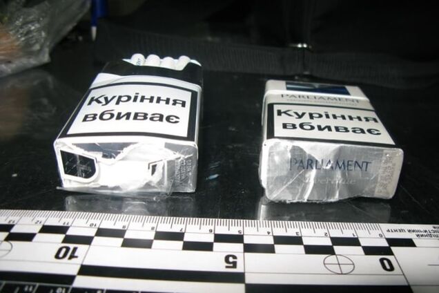 В киевское СИЗО пытались пронести наркотики в пачках сигарет