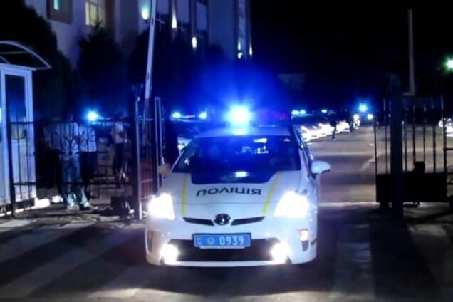 Во Львове пьяные полицейские устроили драку в ночном клубе