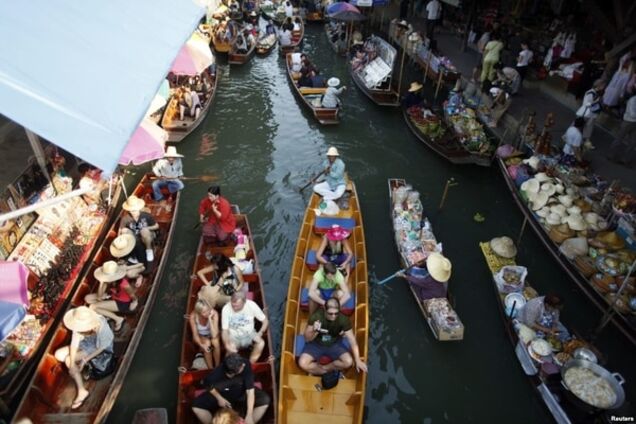 'Налетай, не скупись!' Опубликованы фото ТОП-10 самых колоритных рынков мира