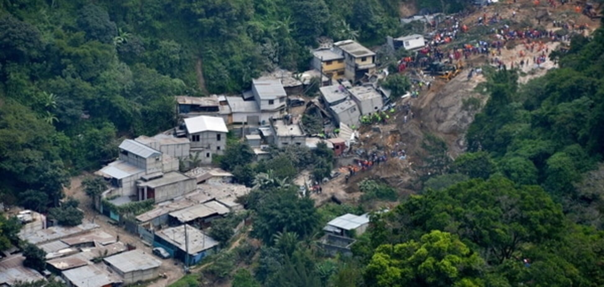 Трагедія у Гватемалі: десятки загиблих, сотні зниклих безвісти