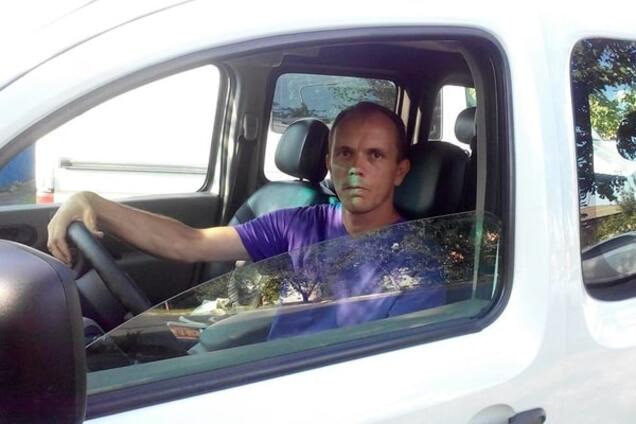 Дончанин с ДЦП стал самым 'народным' таксистом Львова: видеофакт