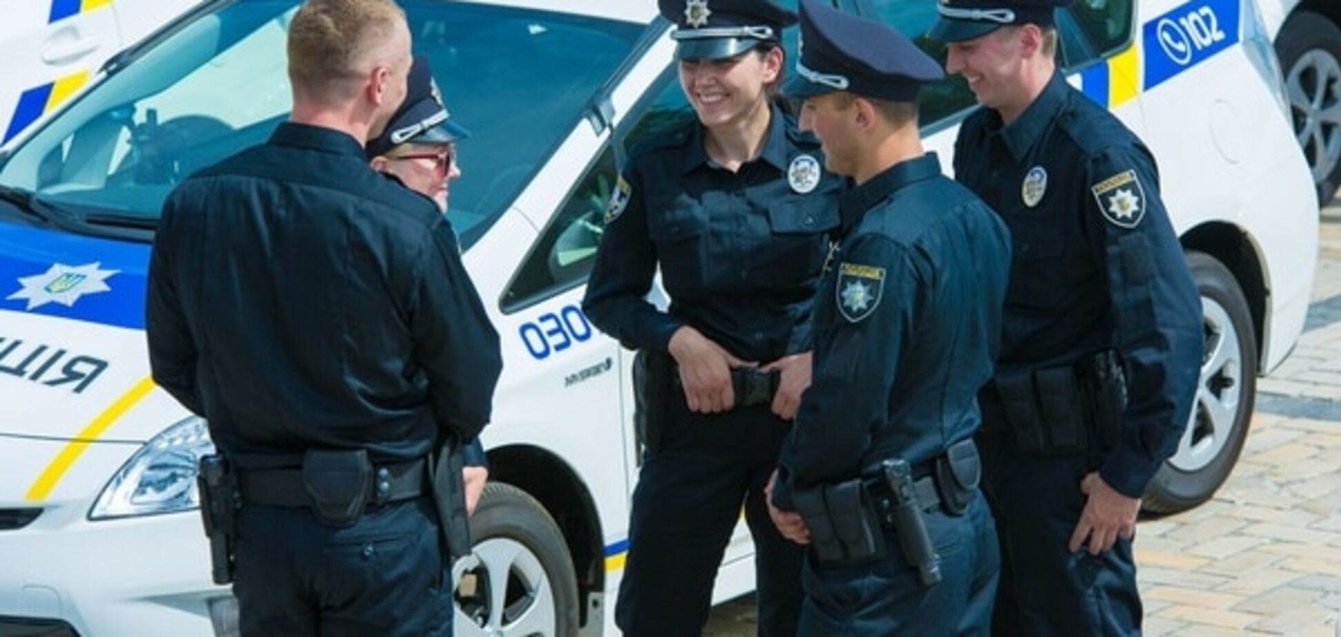 В Днепропетровске в полицию взяли таксистов, продавцов и бойцов АТО