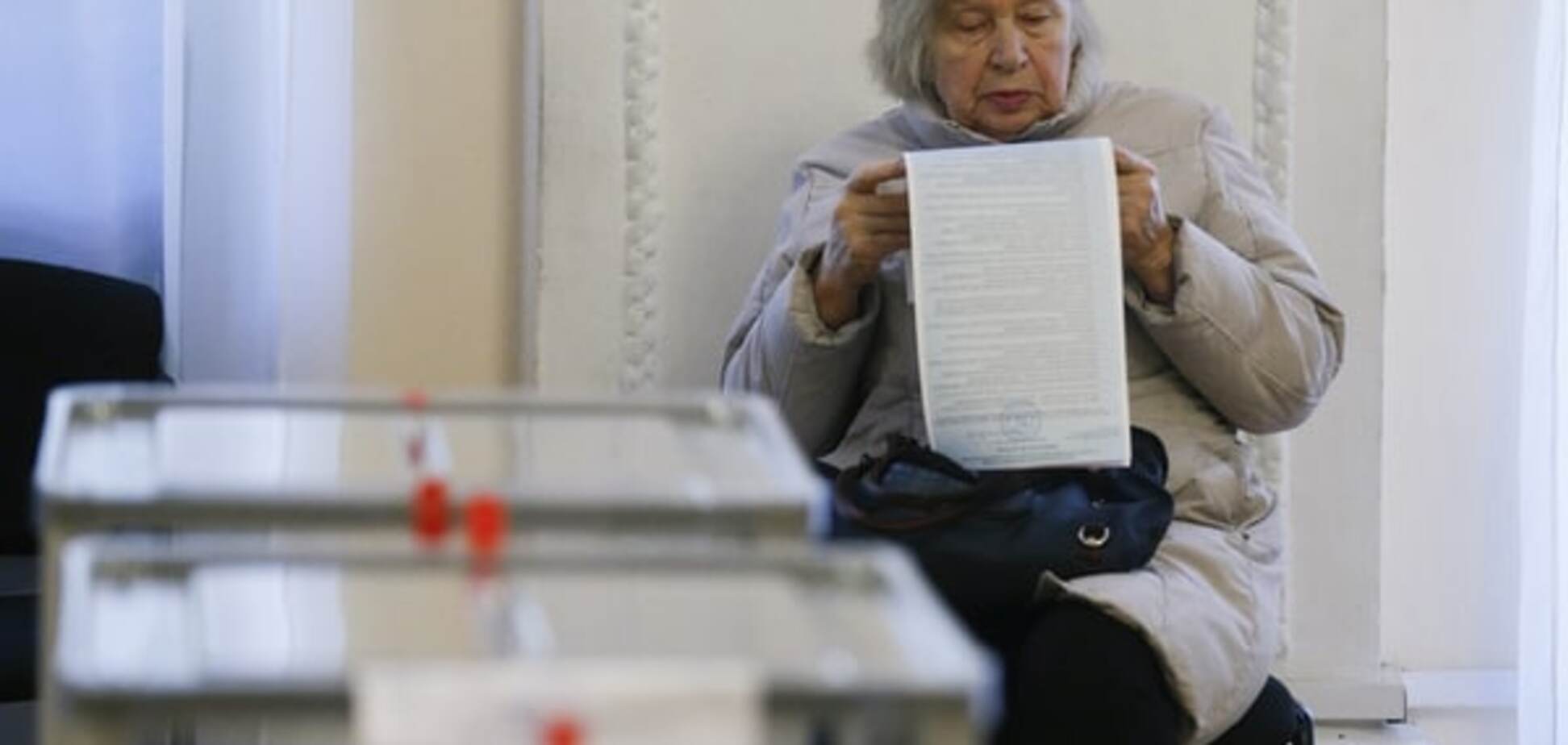 В Днепропетровске фальсифицируют избирательные протоколы: фотофакт