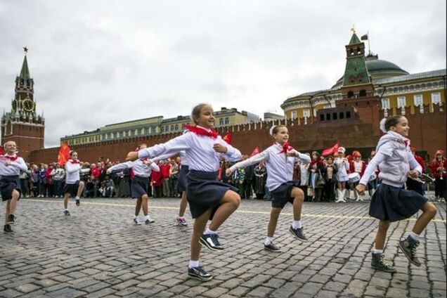 Пионеры Путина – рабы системы