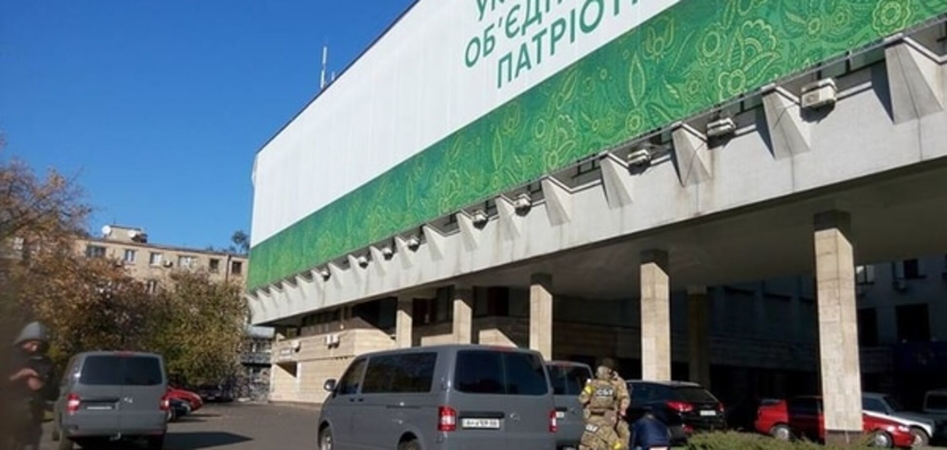 Силовики увезли Корбана на авто с донецкими номерами