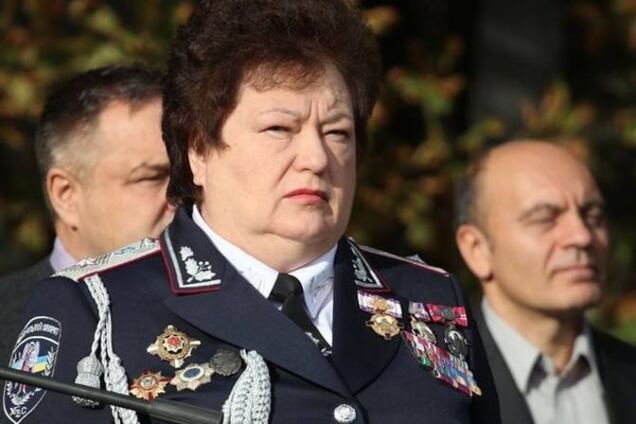 В Херсоне экс-куратор Антимайдана приняла присягу у полицейских курсантов