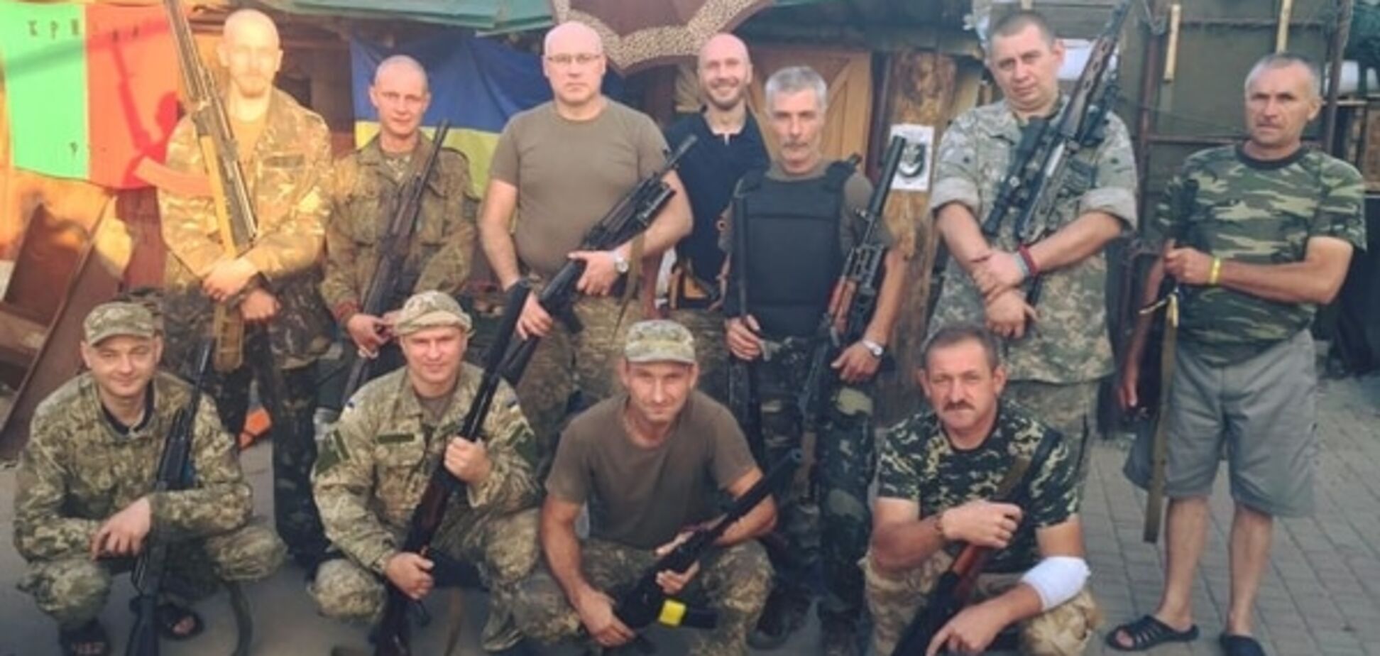 Тиха і скритна робота. Волонтер показав, чим живе передова в зоні АТО: фоторепортаж