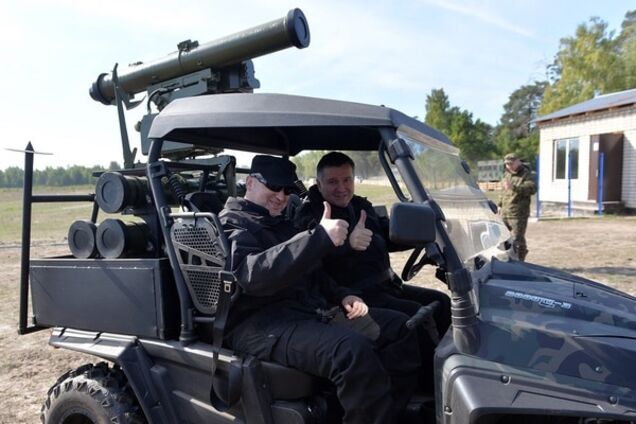 'Привіт, російські танки!' Аваков показав вискомобільний комплекс 'Стугна-П': фотофакт