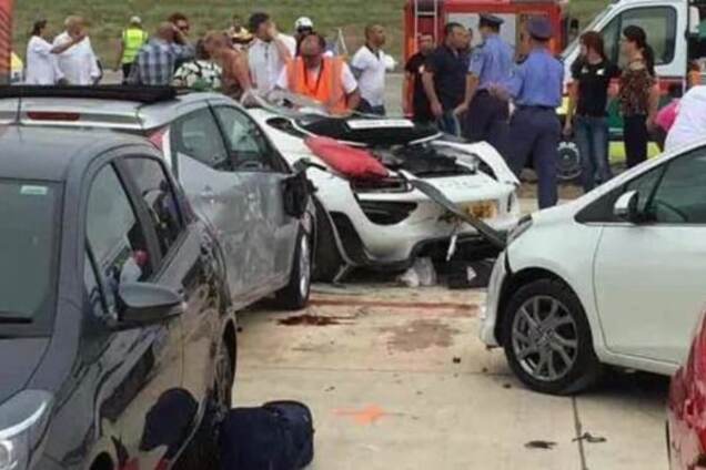 Гоночне авто влетіло в натовп глядачів на автошоу на Мальті