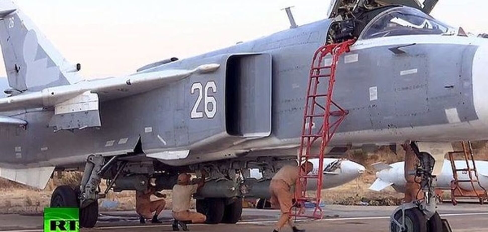 Россия использует в Сирии 'вежливые самолеты' без опознавательных знаков: видеофакт