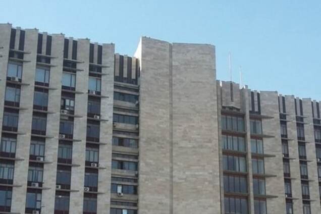 В Донецке под носом у террористов сорвали флаг 'ДНР': опубликованы фото