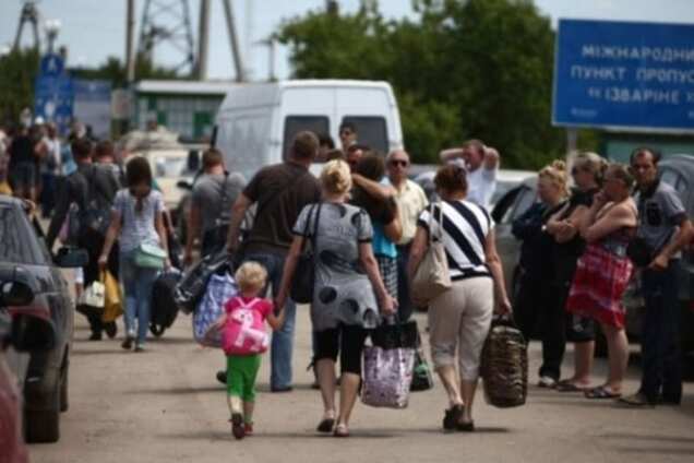 Кількість переселенців в Україні наблизилася до 1 млн осіб - ДСНС