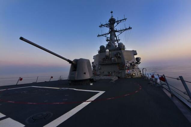 В Черное море войдет американский эсминец Porter