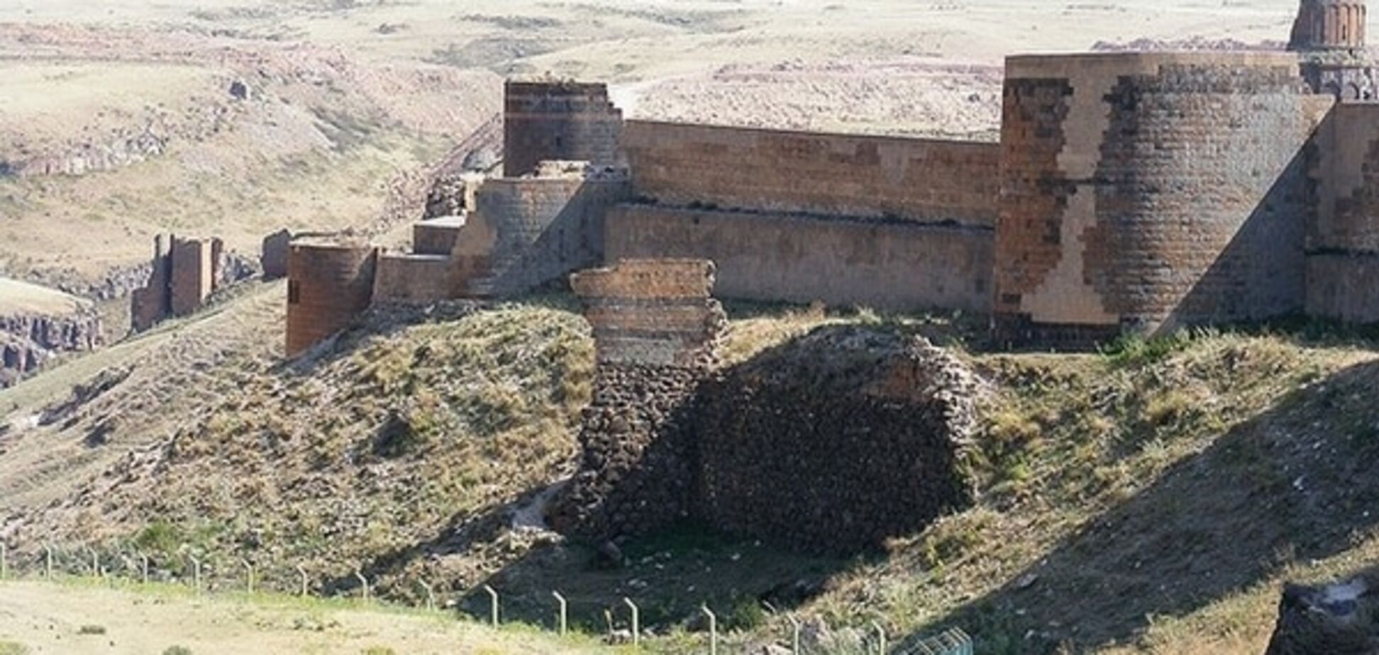 Древняя столица Армении, которая могла стать восьмым чудом света