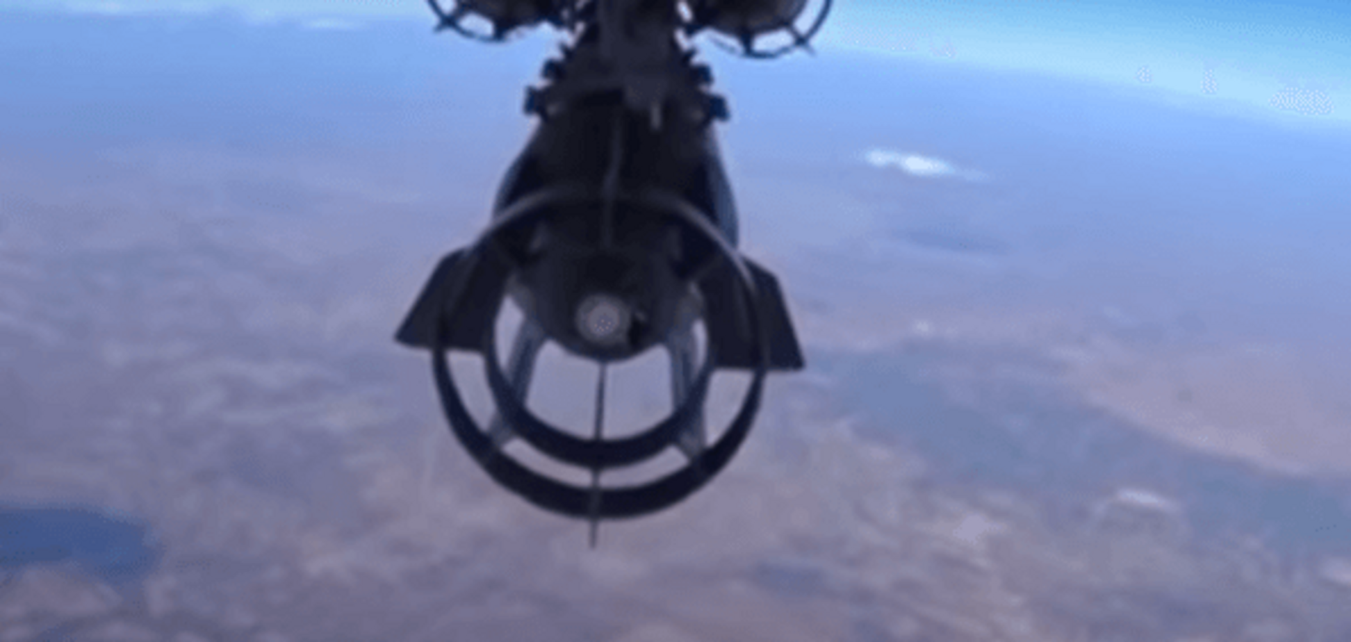 Росія показала нові відео авіаударів по Сирії