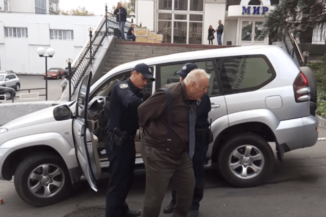 В Киеве полиция задержала кандидата в мэры Харькова: опубликовано видео