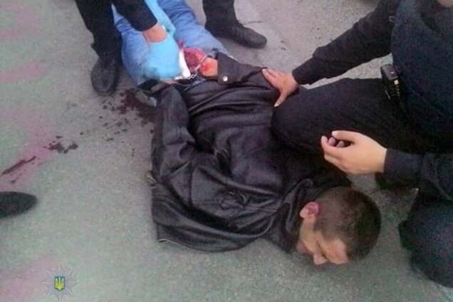 В Киеве полицейские задержали драчуна с ножом