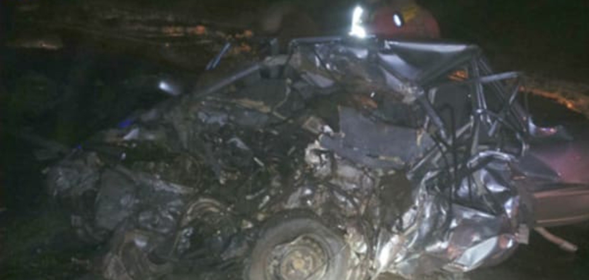 'Выжить невозможно': в страшной аварии на трассе Киев-Харьков погибли трое людей. Фото с места ДТП