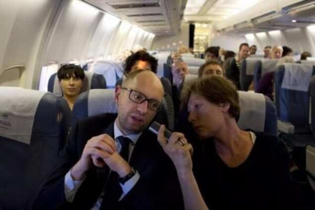 Эконом-класс для народных глаз: СМИ нашли роскошный самолет, на котором на самом деле летает Яценюк