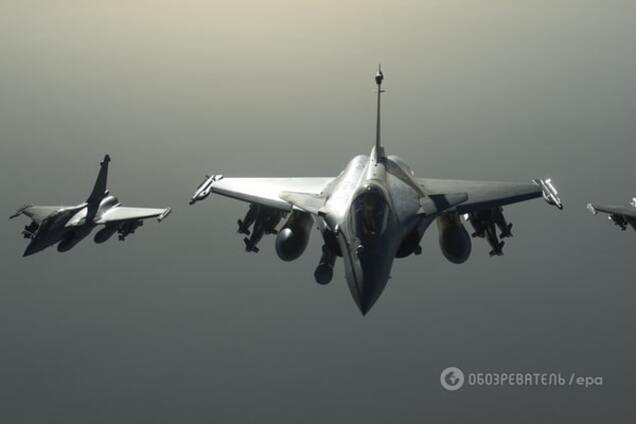 'Толкотня' в небе над Сирией: Россия и США могут сойтись в бою