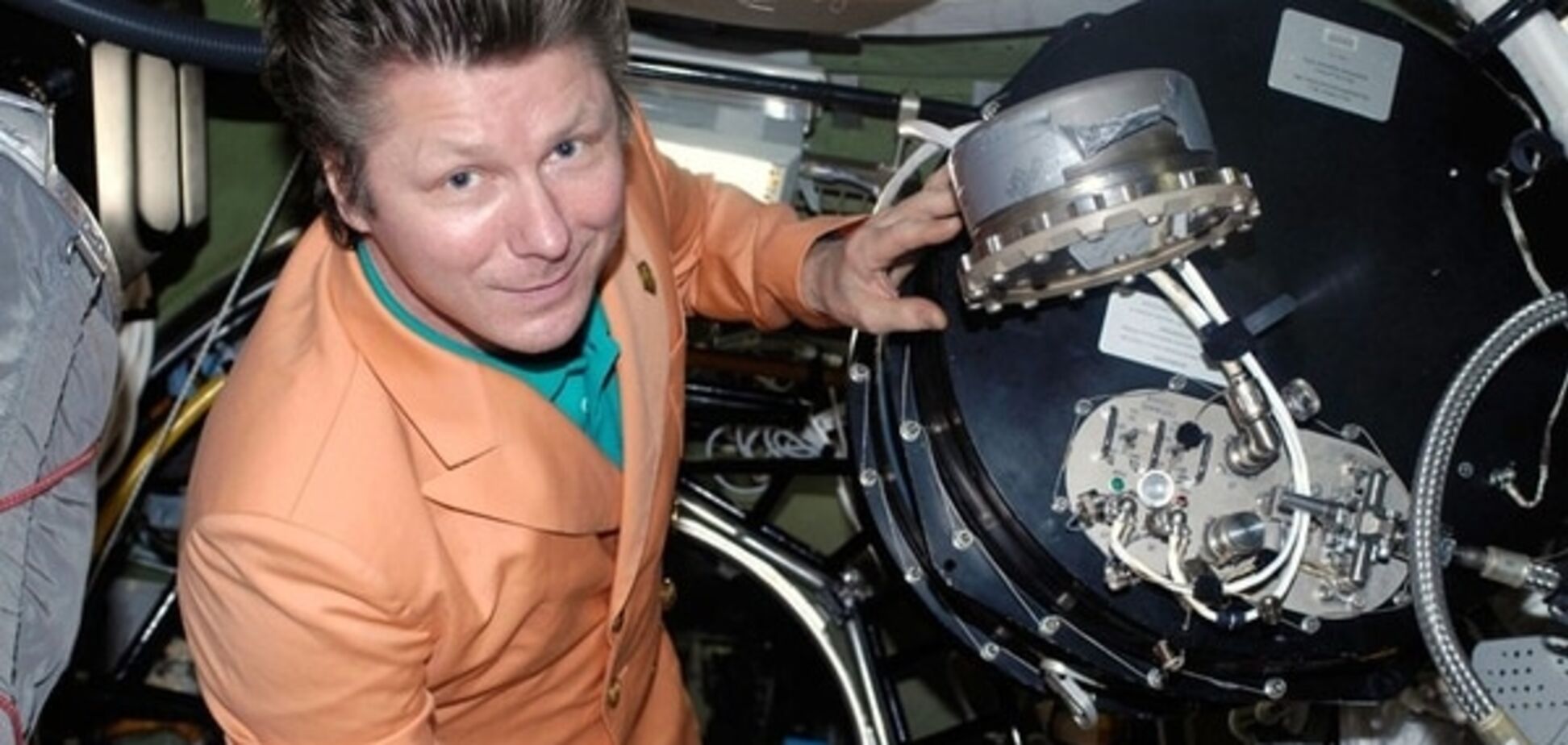 Российский космонавт пожаловался на нехватку женщин в космосе
