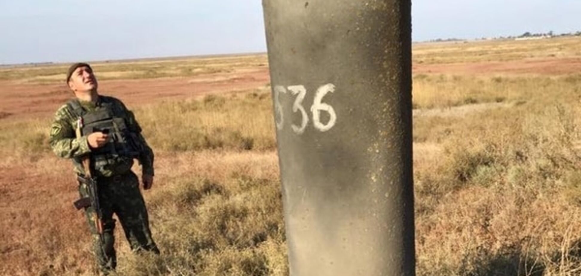 На Херсонщине повредили опору, осуществляющую подачу электроэнергии в Крым: опубликованы фото