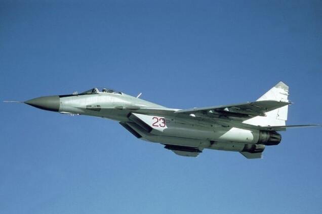 Нав'язливий МИГ: у Туреччині невідомий винищувач переслідував 8 F-16