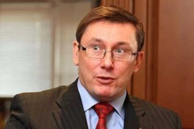 Луценко спрогнозував дату проведення виборів на Донбасі