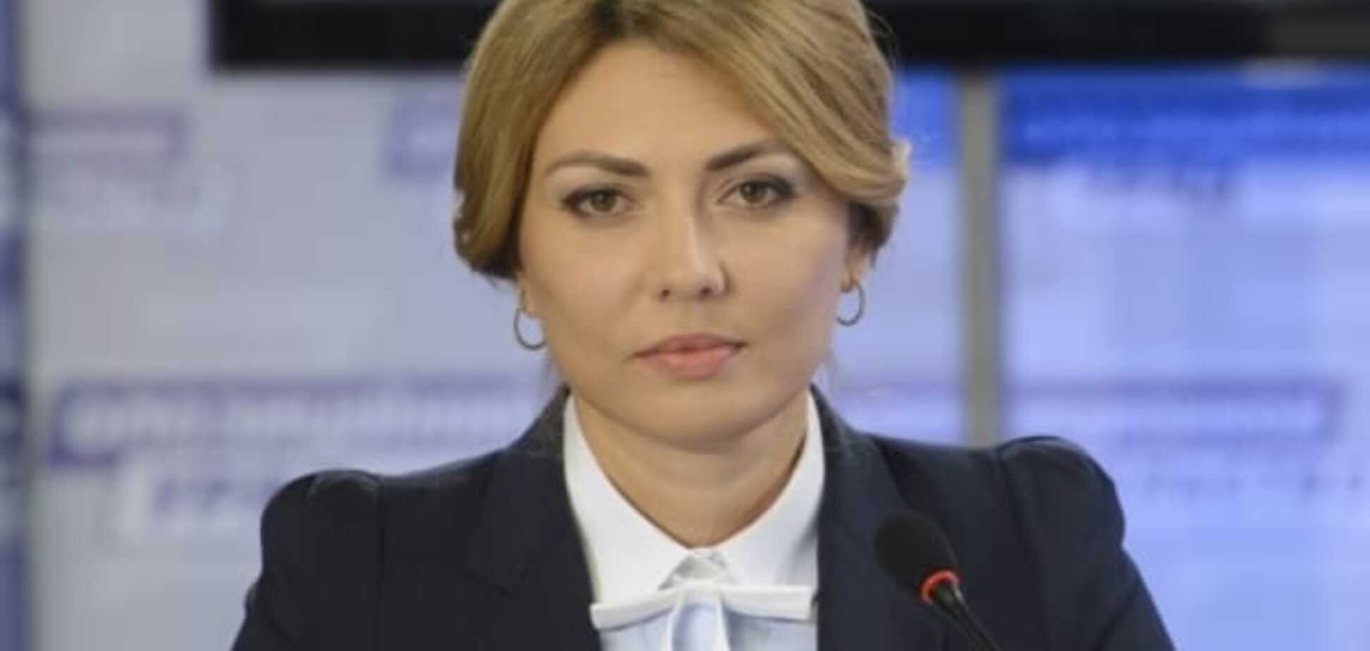 Колесникова: власть раскрутила бренд полиции, но забыла о педагогах