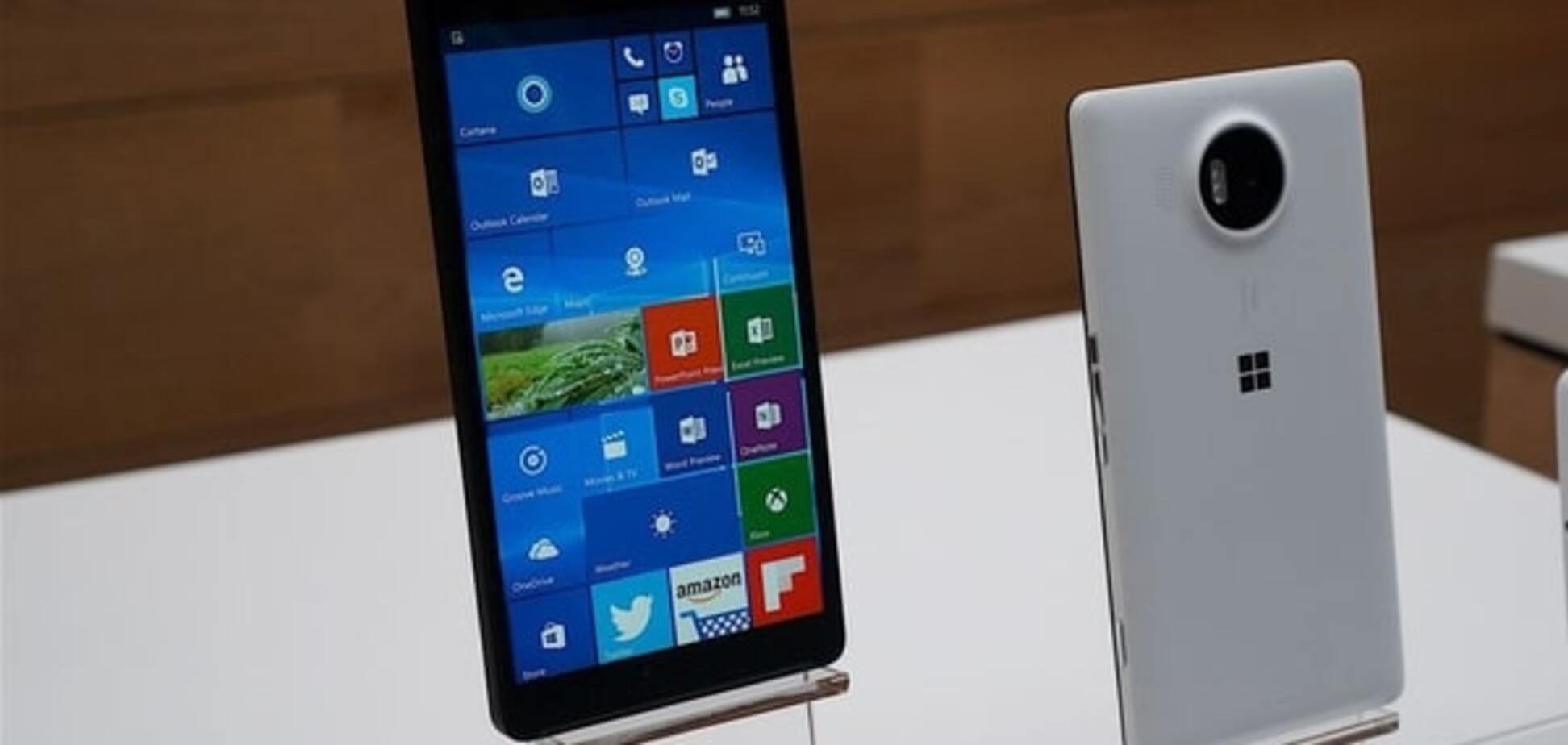 Microsoft випустила нові ноутбук, планшет і смартфони
