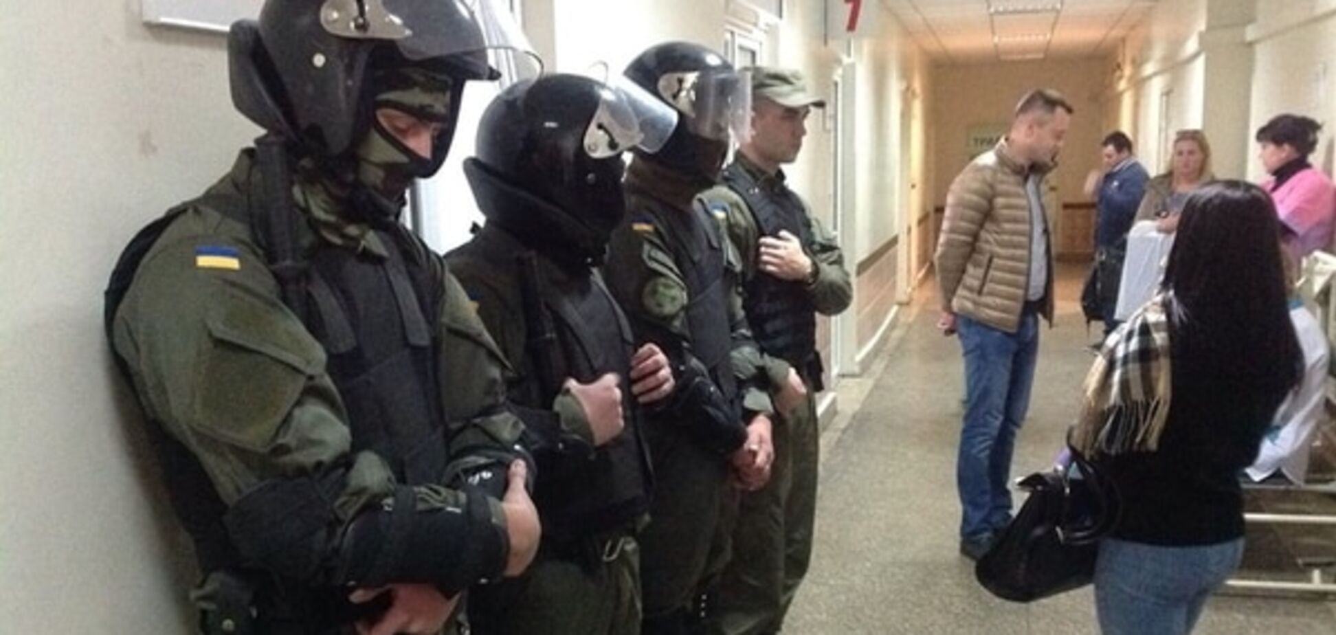 Мосийчук остался в реанимации. Медики отказались давать комментарии