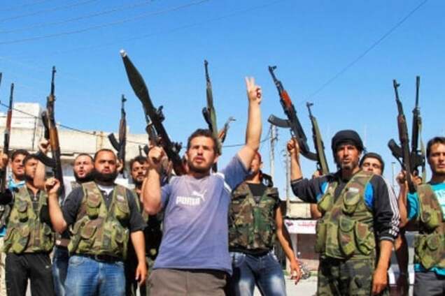 'Война через посредников': США помогут повстанцам Сирии авиаударами - СМИ