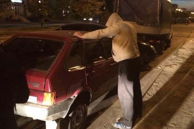 Автомат, наркотики, погрози: на Луганщині зловили 'перевертня' в погонах