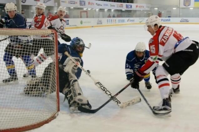 ХК 'Донбас' красиво обіграв 'Юність' в чемпіонаті України