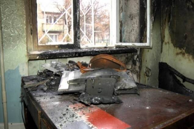 В Сумах подожгли волонтерский центр: фото с места событий