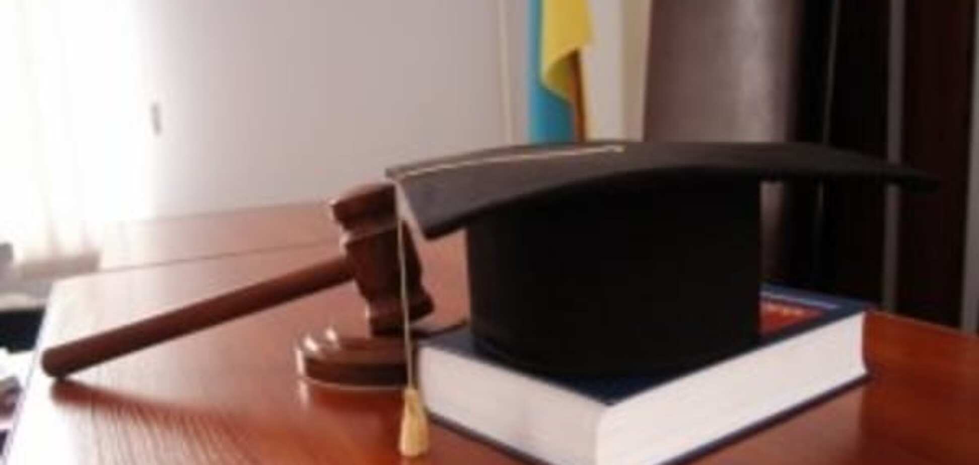 Аваков: объявлен первый 'внятный приговор' за подкуп избирателей
