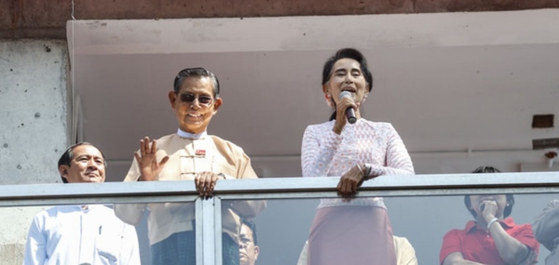 Впервые за полвека военные не пришли к власти в Мьянме