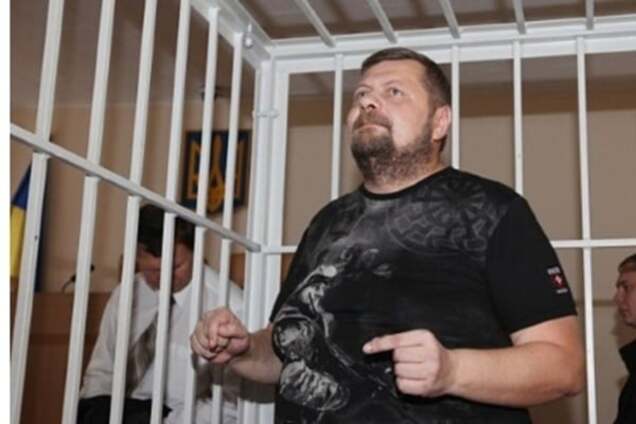 Мосійчука 'видворили' з парламенту: фотофакт