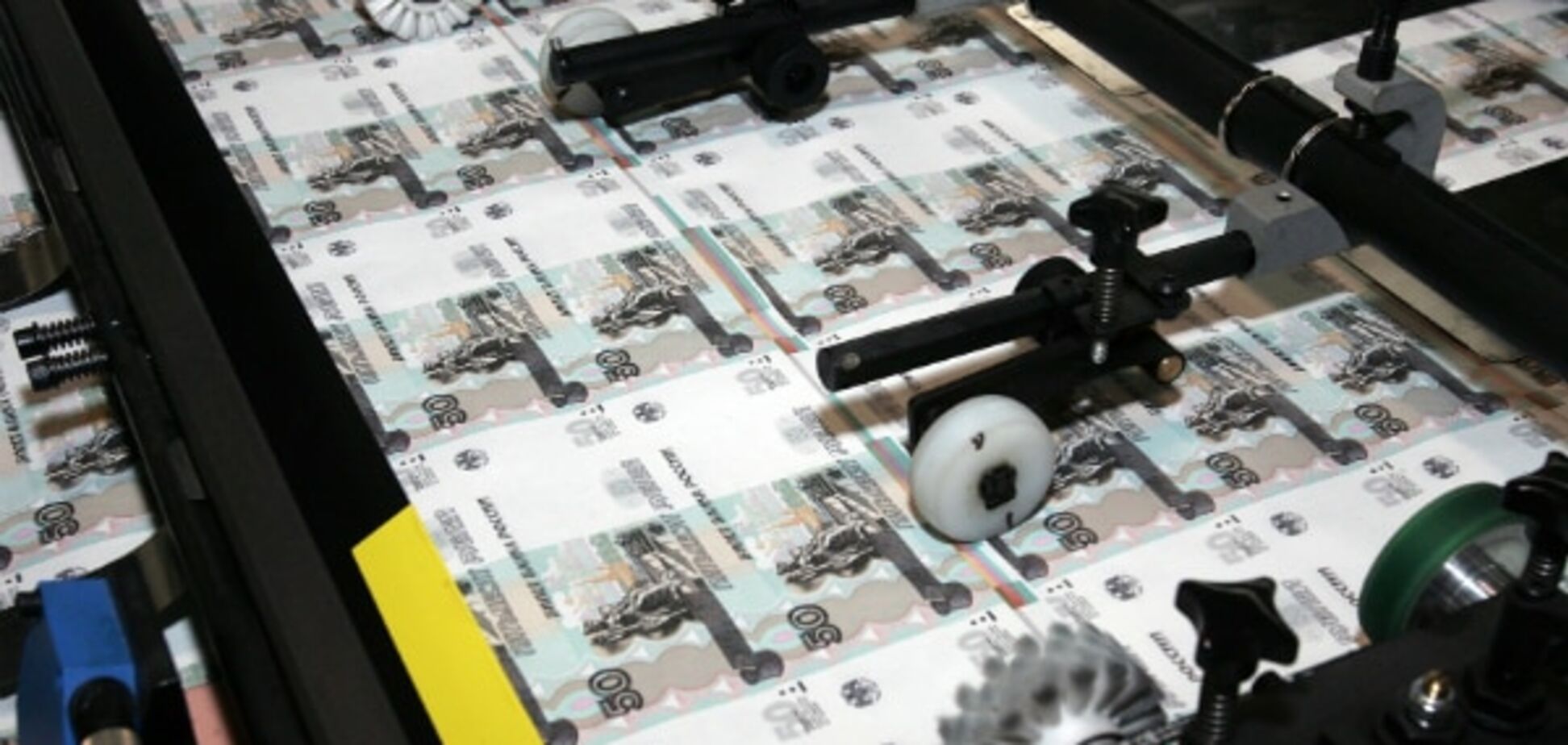 Москва розпорядилася додрукувати трильйон рублів