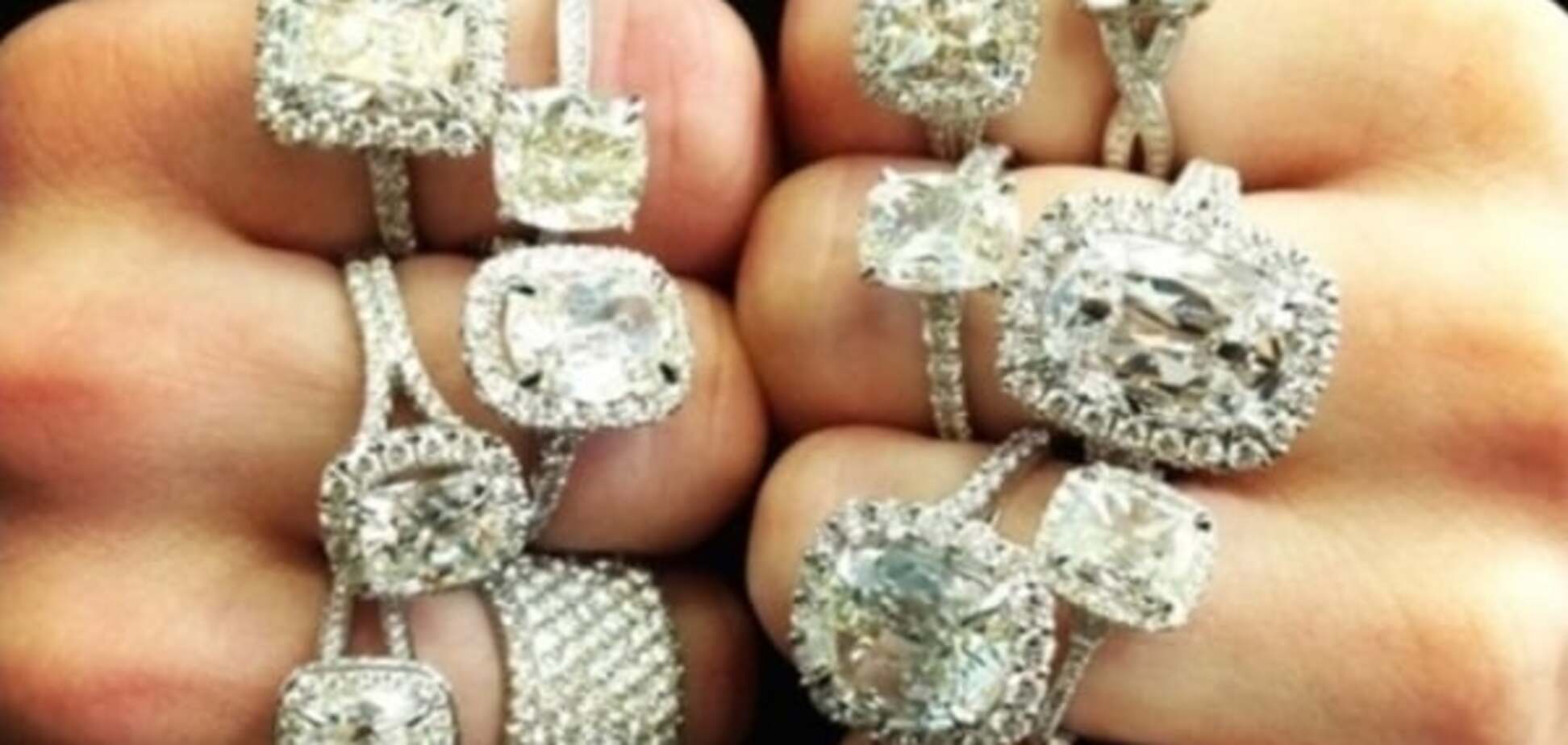 Топ 15 самых больших обручальных колец у звезд