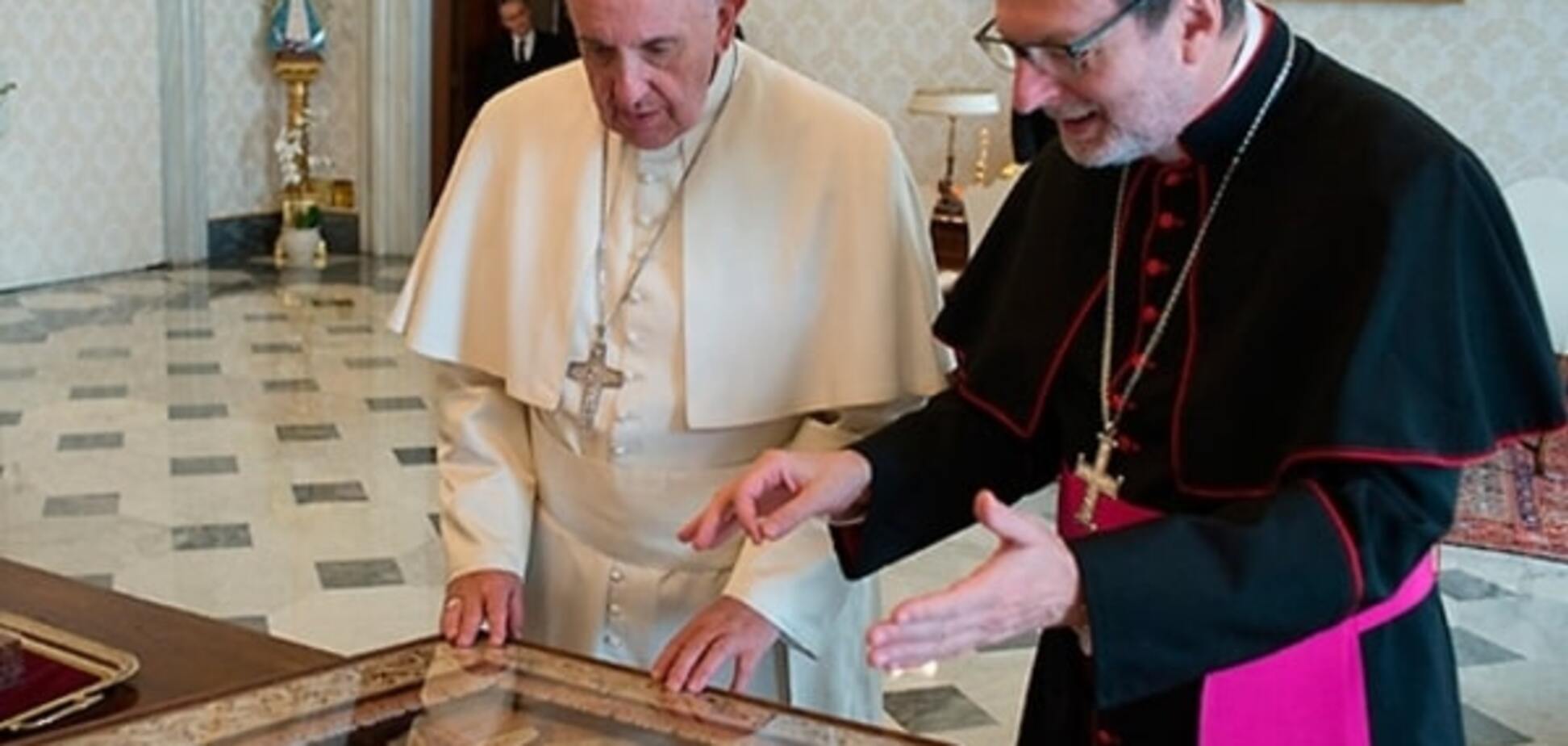 Папа Франциск призначив свого представника в Україні