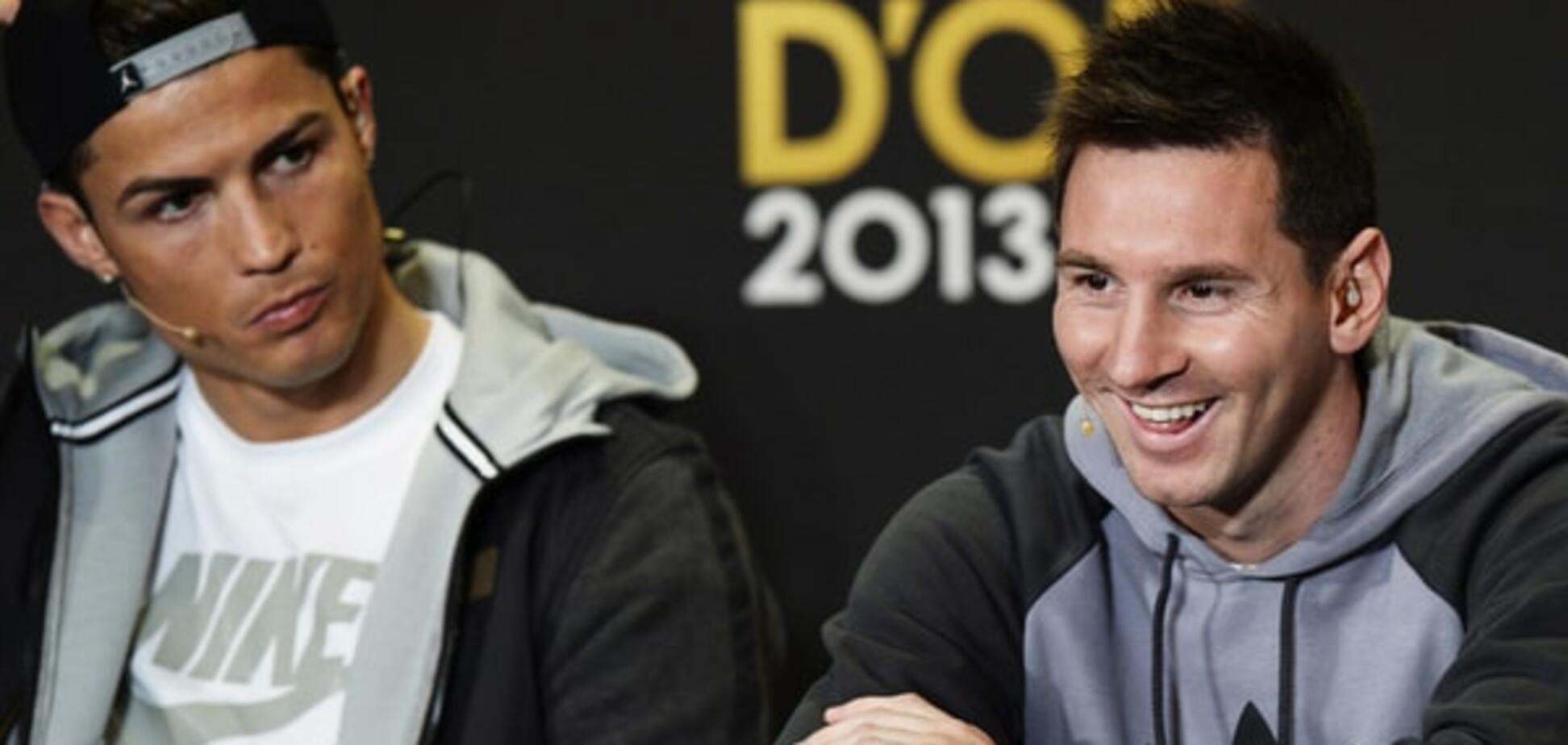 Удивил: Роналду отдал Месси 'Золотой мяч'