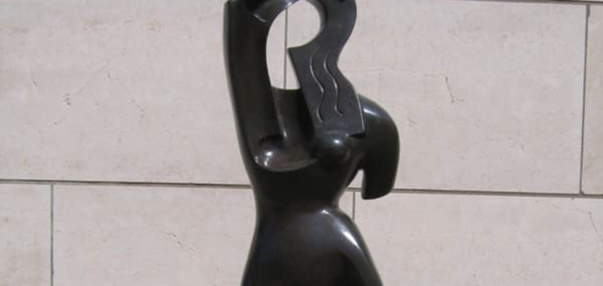 Украинскую скульптуру на Christie’s продали за рекордные $2 млн