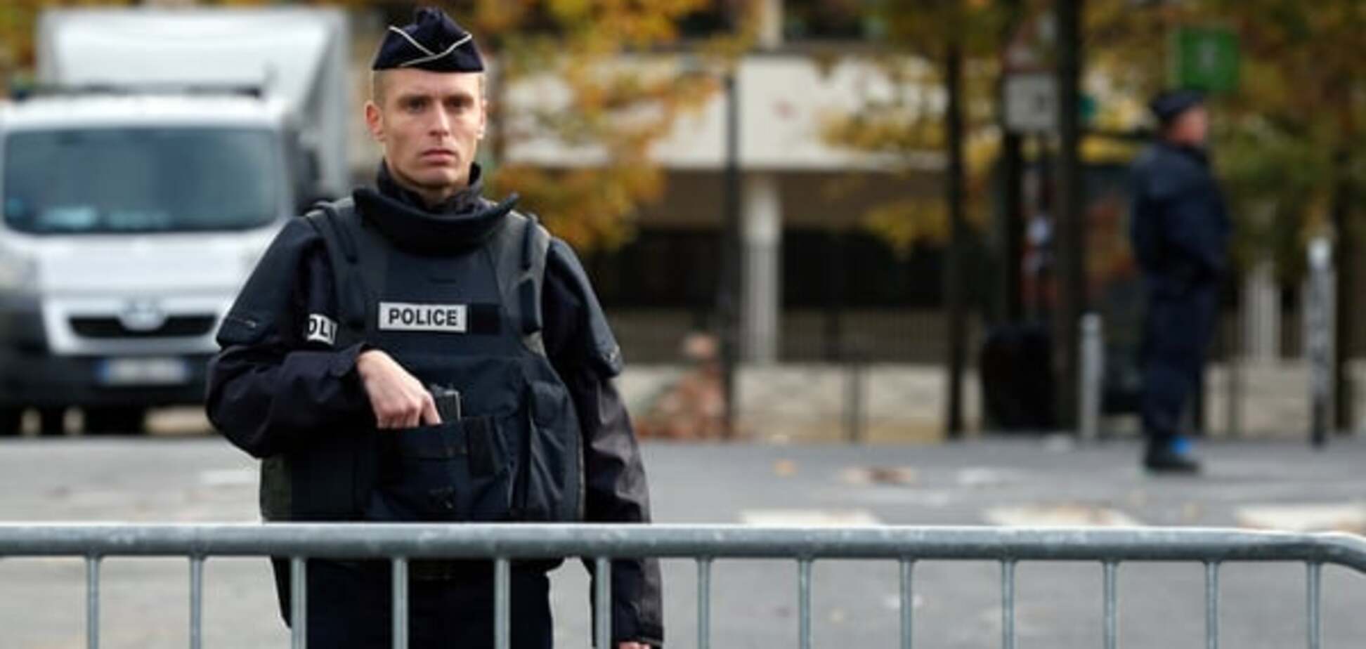 Поліція в Парижі знайшла у терориста-смертника сирійський паспорт