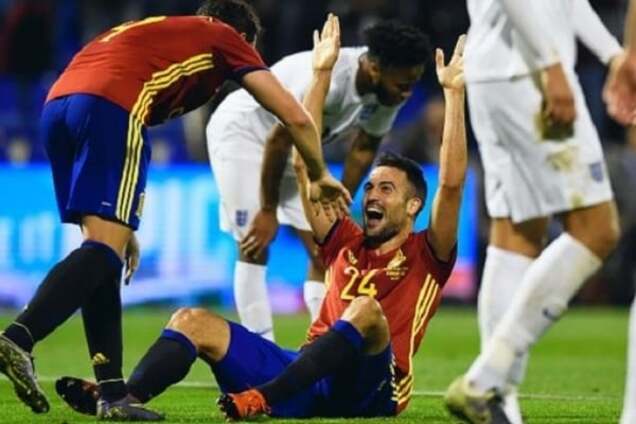 Испанский футболист забил фантастический гол в матче с Англией