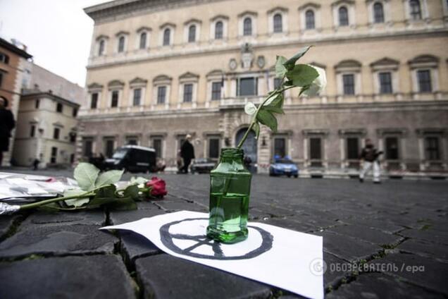 Мировые политики увидели во Франции 'средневековый фашизм' и 'Арабистан'