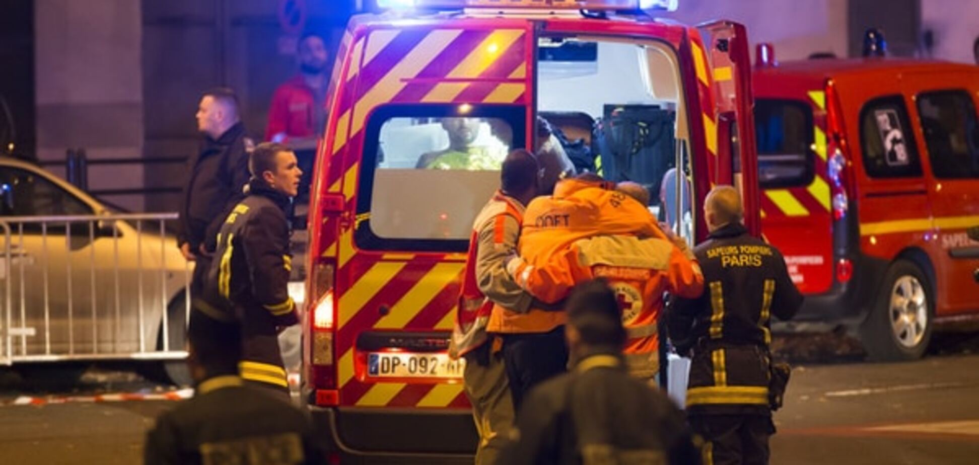 'Гвоздь в тело Европы': соцсети и блогеры о терактах в Париже