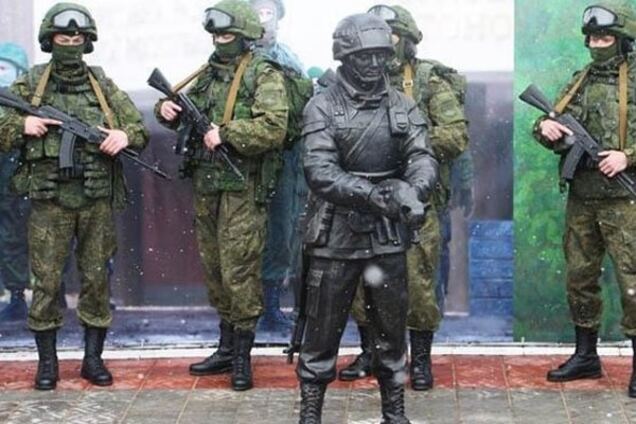 'Крымнаш' просит у народа денег для памятника 'зеленым человечкам'